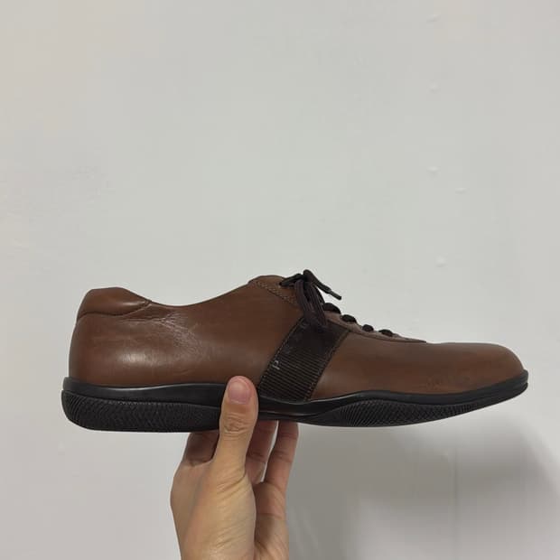 00s 프라다 스포츠 레더 스니커즈