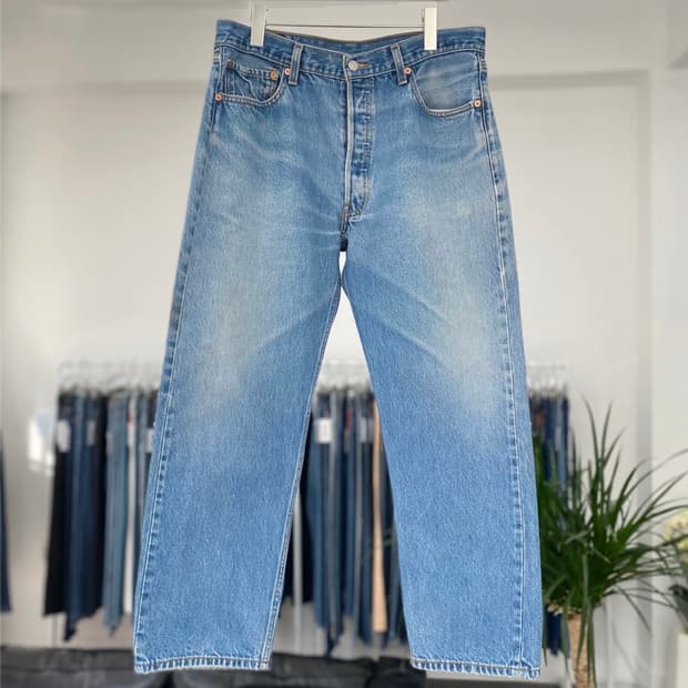 Levi's