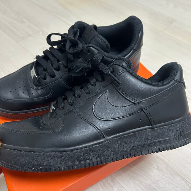 나이키 블랙포스