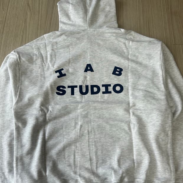 아이앱 스튜디오 후드 백염