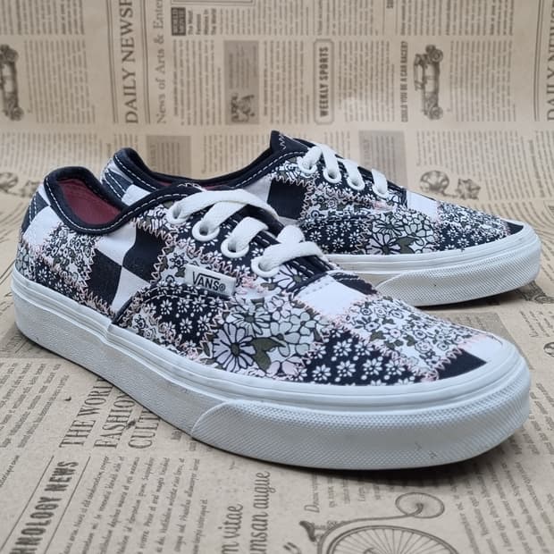 반스 어센틱 패치워크 스니커즈 225