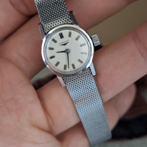 론진 빈티지 라인 수동감기 모델 판매합니다