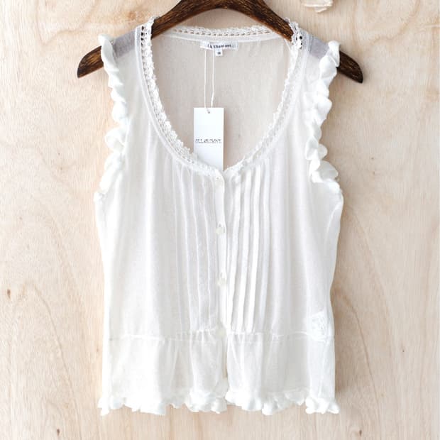 frill sleeveless