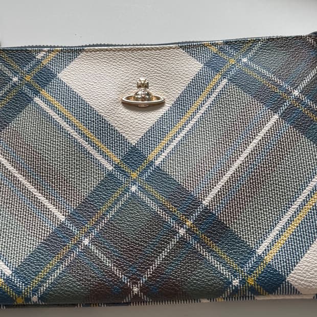 비비안 웨스트우드 체크 클러치 