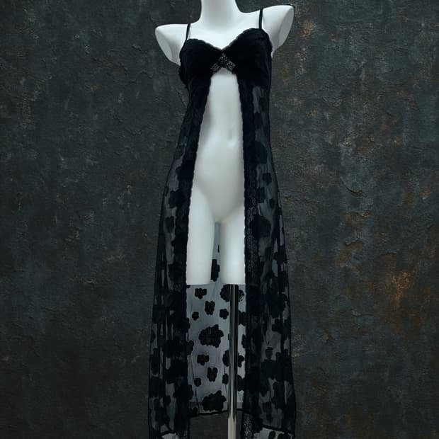 front cut lace slip 