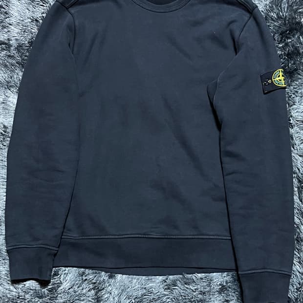 스톤 아일랜드 맨투맨 L사이즈 무하자 (정품)