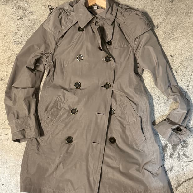 버버리 트렌치코트
