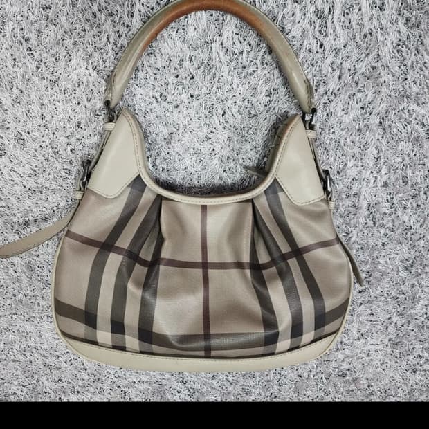 버버리 PVC 체크 호보백 숄더백