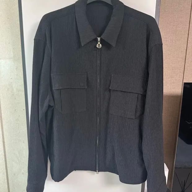 [52] 솔리드옴므 23SS 크리즈 플리츠 투 포켓 점퍼 블랙