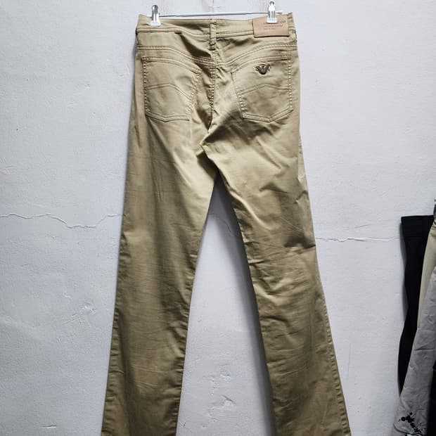 알마니 스틸로고 베이지 팬츠