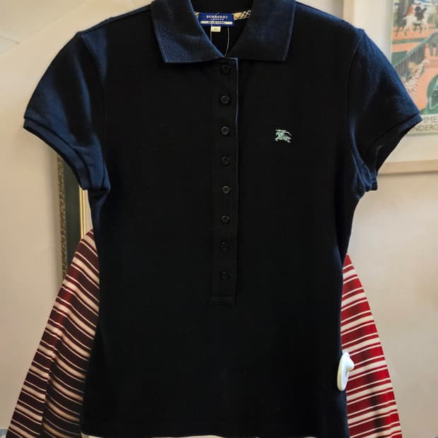 Burberry 버버리 블랙 민트로고 카라티