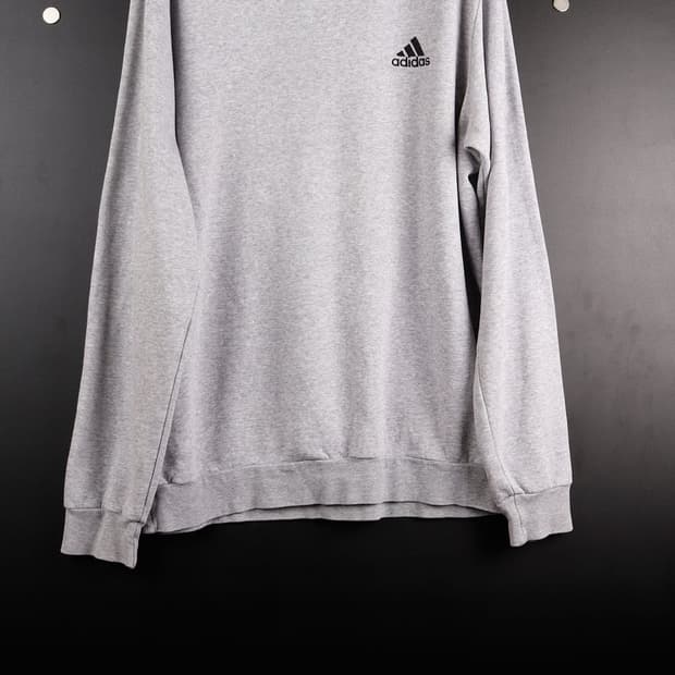 아디다스 로고 스웻 셔츠