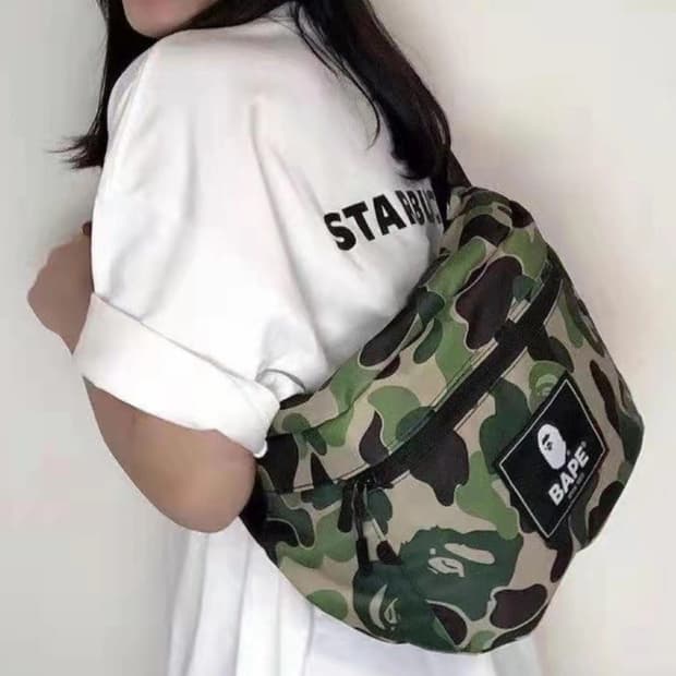 베이프 카모 슬링백 크로스백 새상품 정품