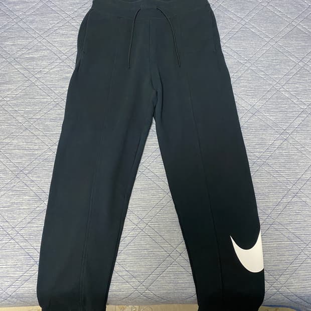 나이키 여성 스우시 퓨추라 팬츠 M