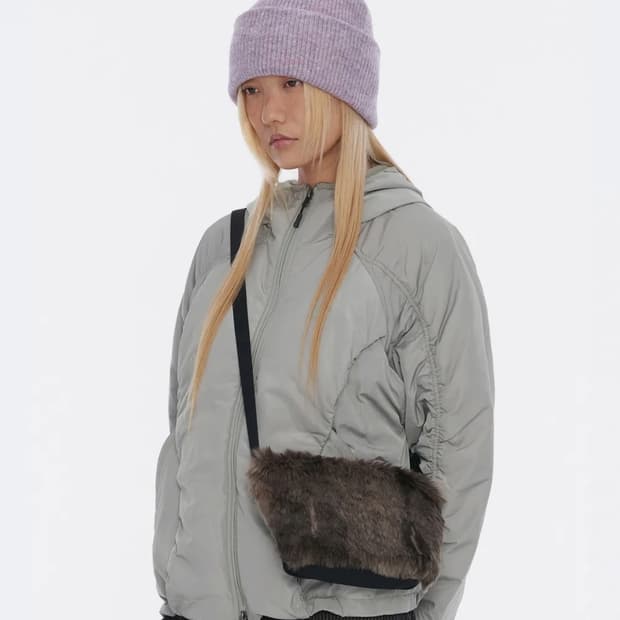 웰빙익스프레스 Fur Shoulder Bag Brown