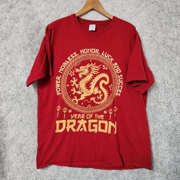 J713 [XL] 포트앤컴퍼니 Year of Dragon 반팔 티셔츠