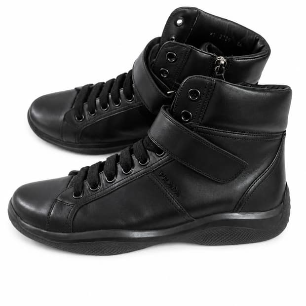 PRADA Leather High top black