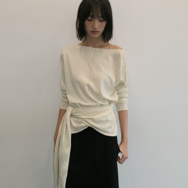 LENUEE  르누이 랩 니트