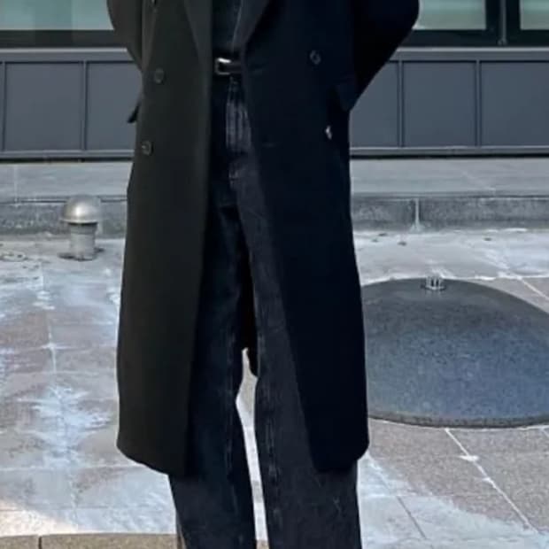 인사일런스 블랙 더블 롱코트 