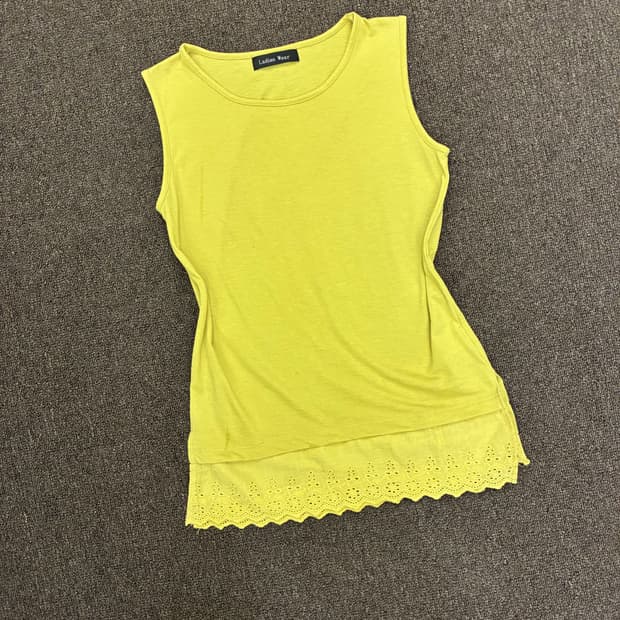 OS)Japanese vintage 여성 꽃 펀칭 디테일 나시