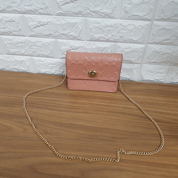 코치 미니 크로스백(에나멜 F31140)