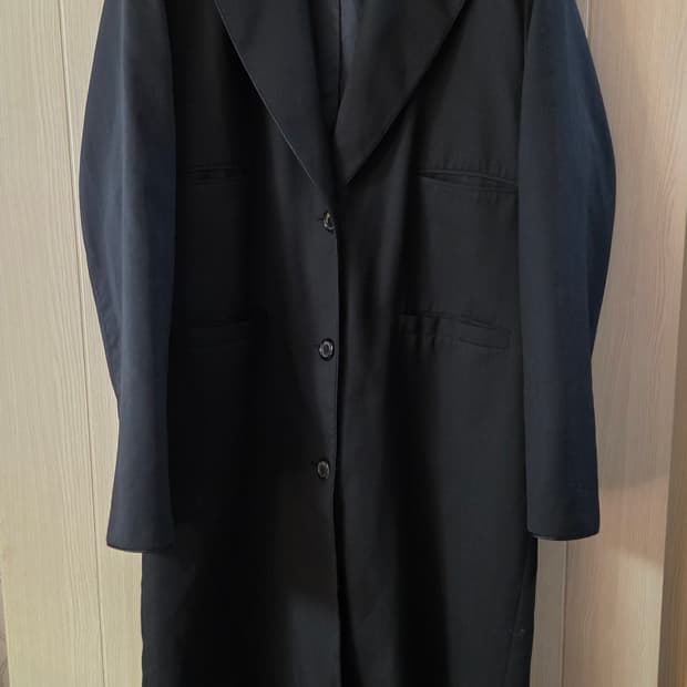 마뗑킴 여성 오버핏 미니멀 싱글 롱코트  판매합니다.