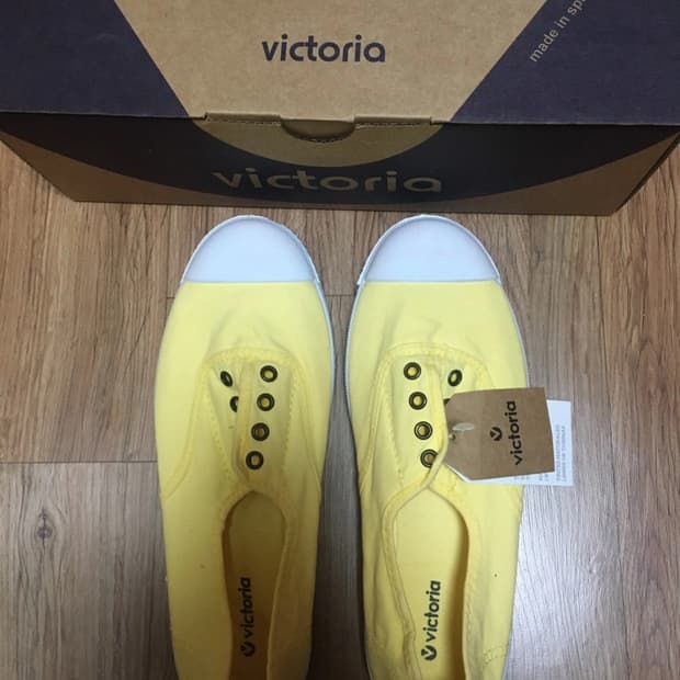 빅토리아 레몬 옐로우 슈즈(새제품)