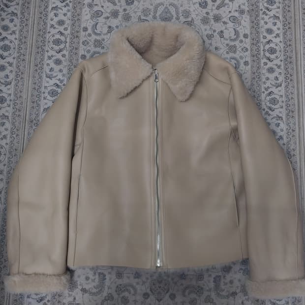 파사드 패턴 리버시블 자켓 (양가죽/플리스)