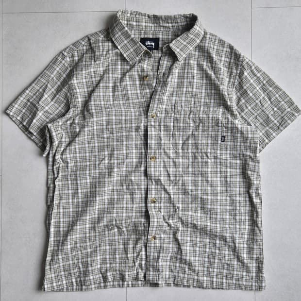 작은 녹색 스투시  버튼업 셔츠 