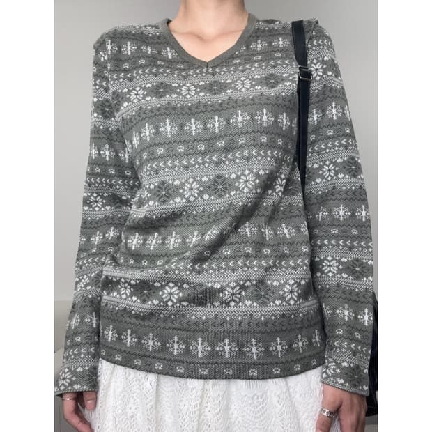 빈티지 그레이 노르딕 롱슬리브