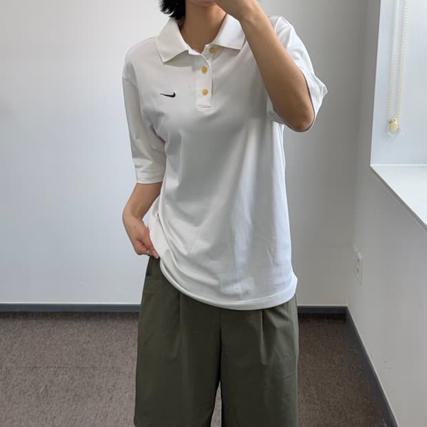 Nike 나이키 스몰 로고 카라 화이트 반팔