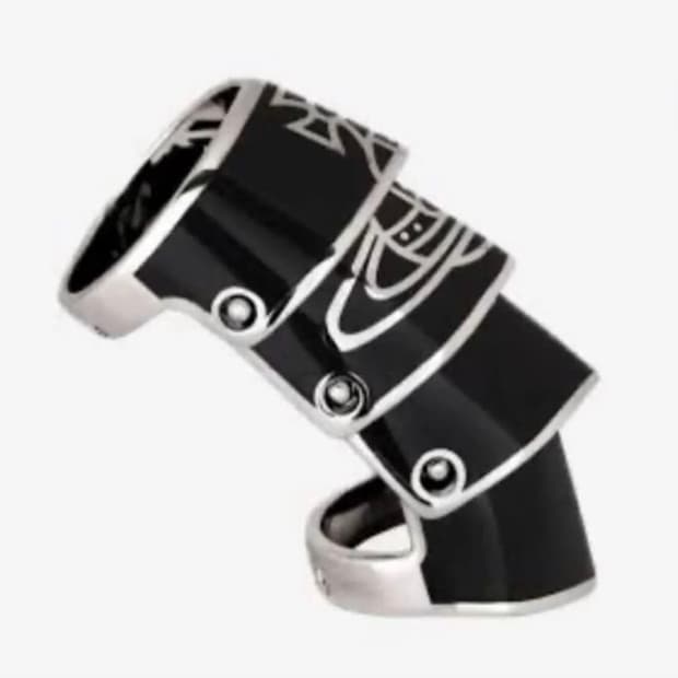 비비안 웨스트 우드 x 나나 콜라보 아머링 M