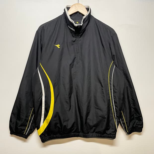 디아도라 반집업 바람막이