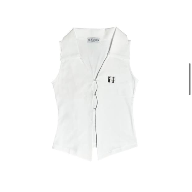 Newalrin Emblem sleeveless Shirt Top 