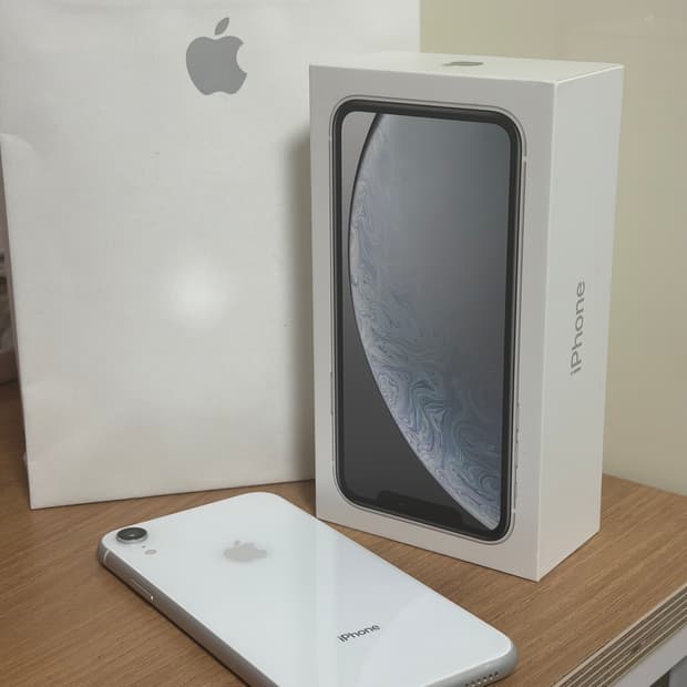 아이폰 XR 128기가 (상태 최상)