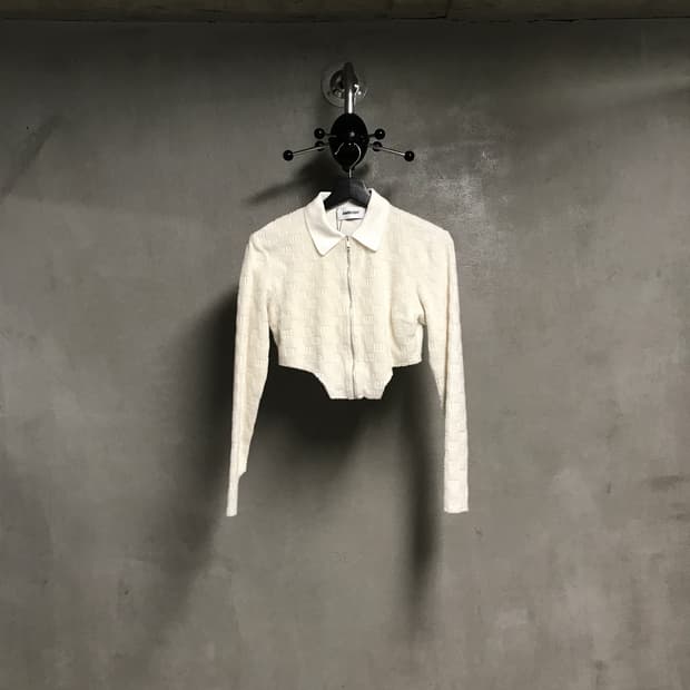 앰부쉬 플리스 패턴 크롭 카라 집업 -(W)
