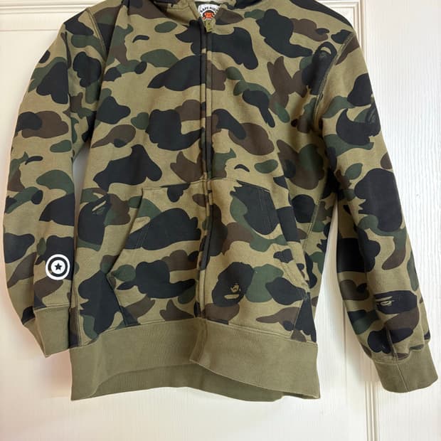 베이프 키즈 샤크 카모 후드집업