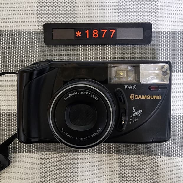 삼성 AF 줌 700 필름카메라