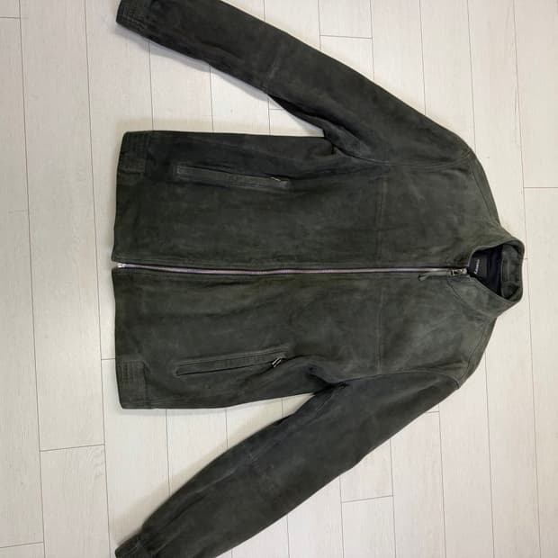 백화점판) 띠어리 염소가죽 자켓 M 사이즈  염소 가죽으로 고급스럽습니다