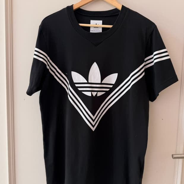 아디다스(ADIDAS) X White Mountaineering 반팔