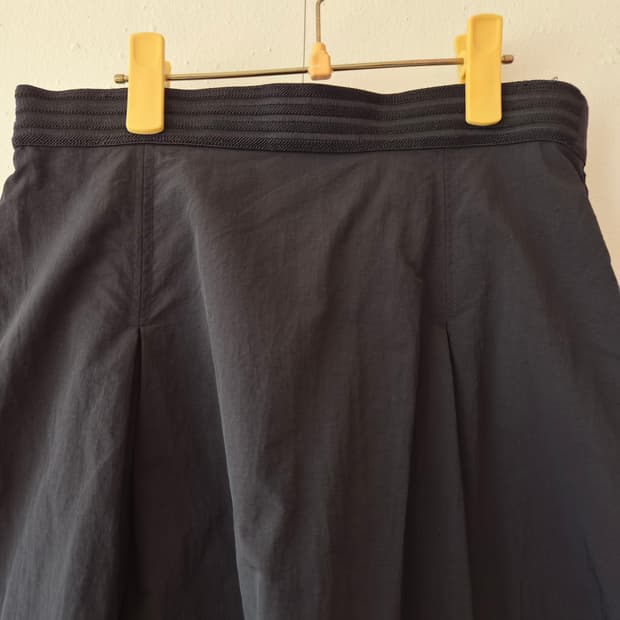 Gcut 지컷 여성 블랙훌스커트 66사이즈