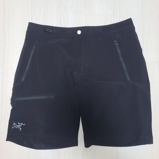 아크테릭스 감마 라이트웨이트 쇼츠 9인치 남32 블랙 