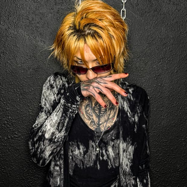 American Rag Cie – Tie-Dye Layered 3-Way