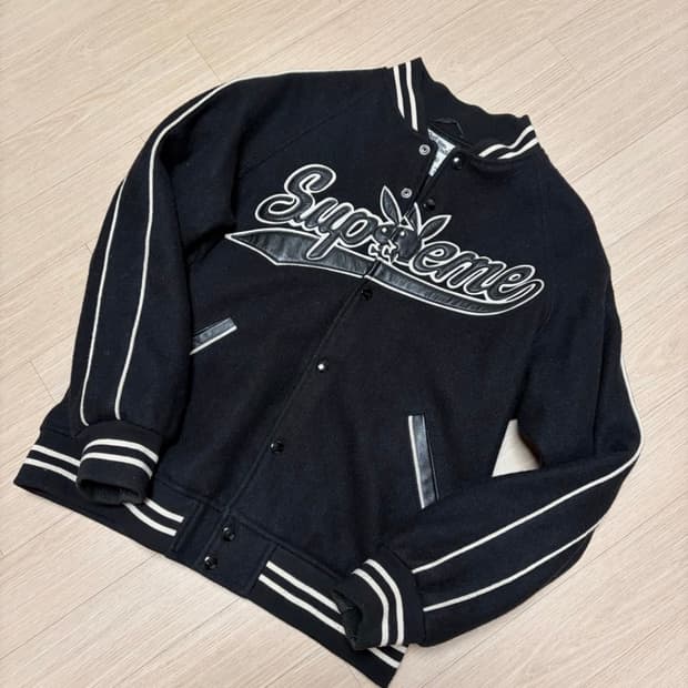 슈프림 플레이보이 바시티자켓 팝니다