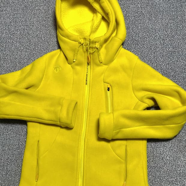 데상트 여성 기모 후리스 S 노란색 후드집업 정사이즈