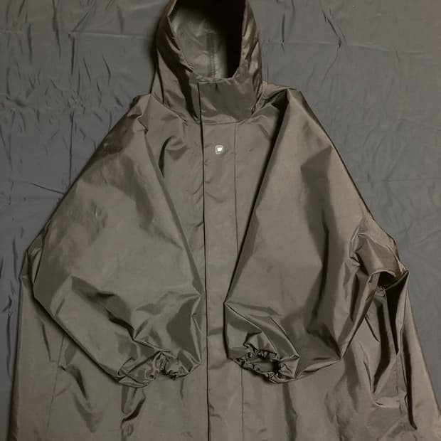 이지갭 발렌시아가 티컷 파카 S