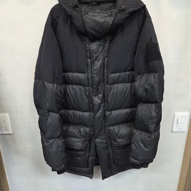 아르마니 익스체인지 다운 하프  패딩 m