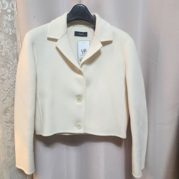 Theory 띠어리 핸드메이드아이보리 크롭 자켓