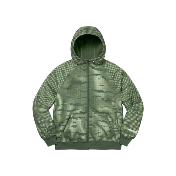 SUPREME windstopper zip up hooded