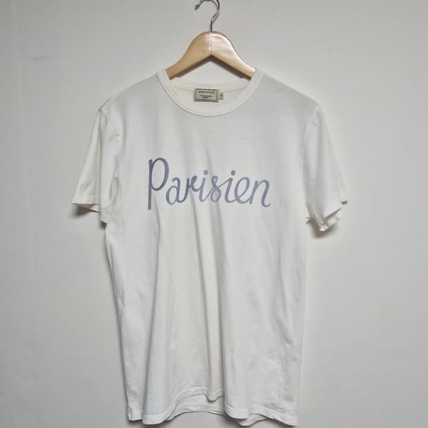 메종키츠네MaisonKitsune 레터링 티셔츠 M사이즈 - T70